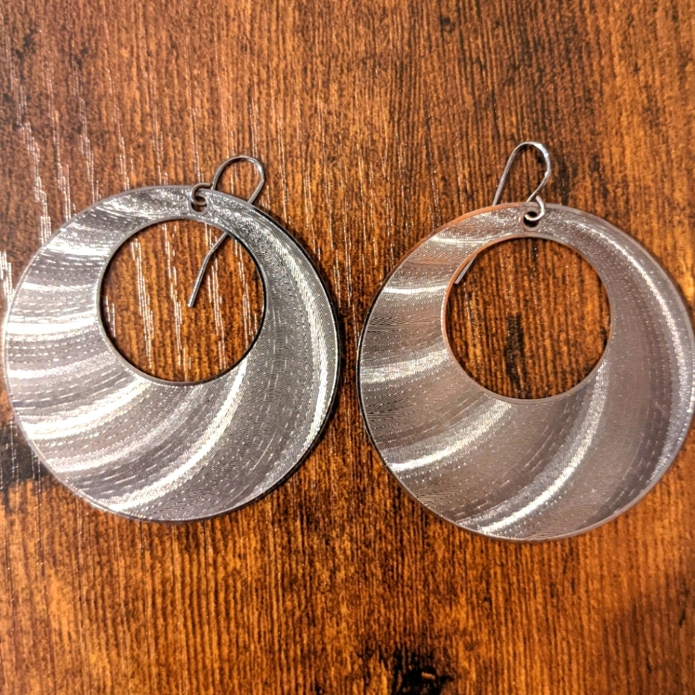 Earrings Collection - Picture 3 of 5